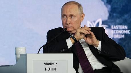 US decline, Kiev&rsquo;s warmongering, Russian economic successes: Key takeaways from Putin&rsquo;s panel in Vladivostok