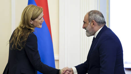 USAID Administrator Samantha Power (L) and Armenian Prime Minister Nikol Pashinyan meet in Yerevan, Armenia, September 25, 2023
