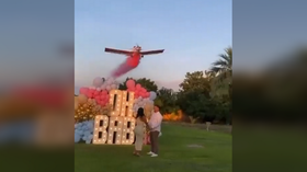 Piloot sterft tijdens gender reveal stunt (VIDEO)