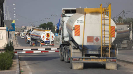 Israel tells UN to ask Hamas for fuel