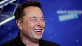 Musk mocks Zelensky over aid demands