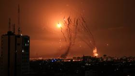 Fjodor Loekjanov: De oorlog tussen Hamas en Israël brengt een bijzondere trend in de internationale betrekkingen aan het licht