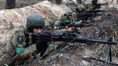 Ukrainian soldiers take part in military drills in Donetsk region, on January 21, 2023.