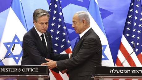Antony Blinken (L) and Israeli Prime Minister Benjamin Netanyahu give a joint press conference in West Jerusalem, Israel, January 30, 2023