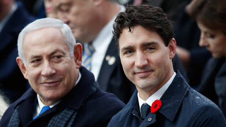 FILE PHOTO: Israeli Prime Minister Benjamin Netanyahu (L) and Canadian Prime Minister Justin Trudeau (R)
