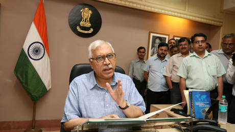 Changing voting system in world&rsquo;s largest democracy could be &lsquo;problematic&rsquo; &ndash; former election commissioner