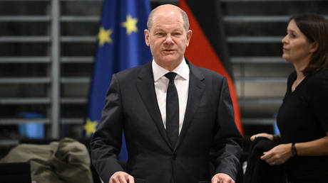 German Chancellor Olaf Scholz attends a conference with Germany's state premiers  at the Chancellery in Berlin on November 6, 2023.