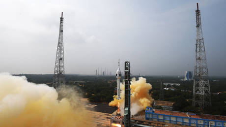 India reveals space probe plans — RT India