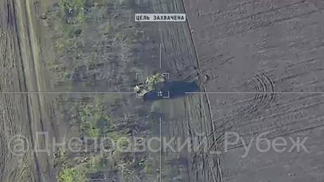 In Polen hergestellte Haubitze explodiert, nachdem sie von einer russischen Drohne getroffen wurde (VIDEO) – RT Russland und die ehemalige Sowjetunion