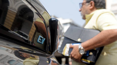 Wie Elektrofahrzeuge die Umwelt schädigen, die sie eigentlich retten sollen – RT India