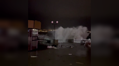 Krim wird von schwerem Sturm heimgesucht (VIDEOS) — RT Russland und die ehemalige Sowjetunion