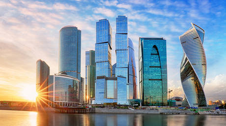 Российская экономика находится на траектории роста – Кремль — RT Business News