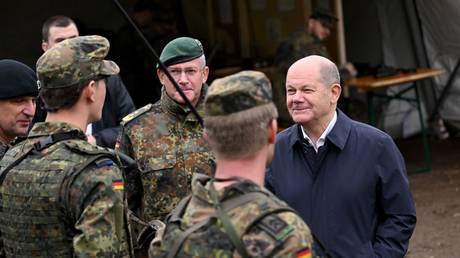 Scholz broke promises to German military – NYT — RT World News
