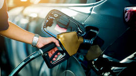 Russia lifts gasoline export ban