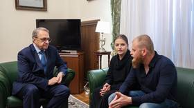 Deputy FM meets with freed Russian hostage’s family