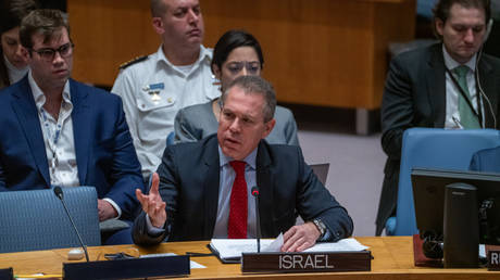 Israelischer UN-Gesandter greift Soros wegen der Finanzierung von „Pro-Hamas-Gruppen“ an – RT World News