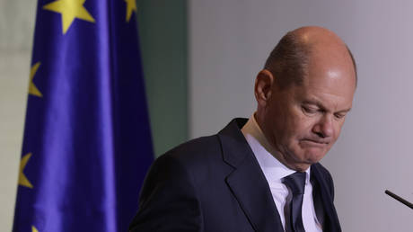 74% of Germans think Scholz failing at his job – YouGov poll  — RT World News