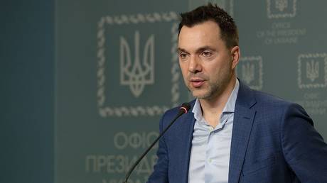 Киеву пора начать переговоры – бывший помощник Зеленского — RT Russia & Exmersed Union
