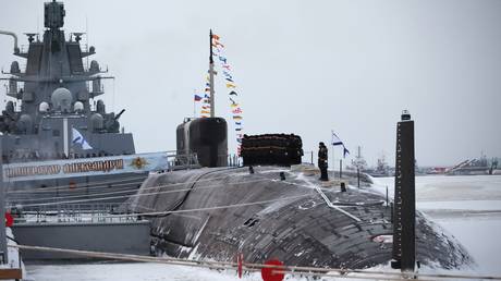 Putin weiht zwei neue Atom-U-Boote ein – RT Russland und die ehemalige Sowjetunion