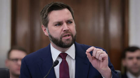 Zelensky’s visit ‘disgraceful’ – US senator