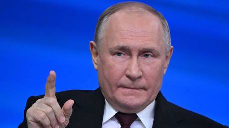 Putin verrät, was er seinem jüngeren Ich raten würde – RT Russland & ehemalige Sowjetunion