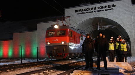 Putin eröffnet den längsten Transsibirischen Tunnel – RT Russland und die ehemalige Sowjetunion