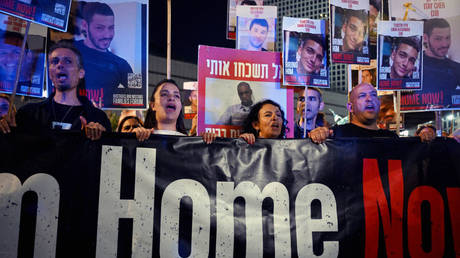 Israelische Gefangene erschossen, während sie die weiße Flagge hissten – IDF – RT World News
