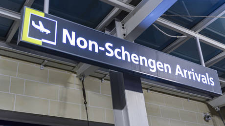 Ungarn droht, Bulgariens Schengen-Beitritt zu blockieren – RT Business News