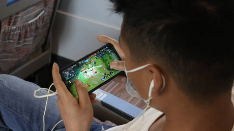 China kündigt neues Vorgehen gegen Gaming an – RT Games & Culture