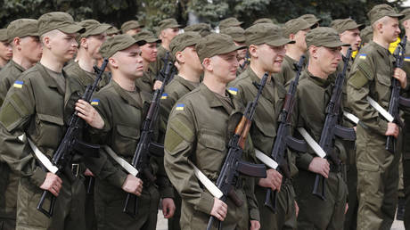 Kiew droht mit der Wehrpflicht für Neujahrsfeiernde – RT Russland und die ehemalige Sowjetunion
