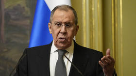 Ocidente está secretamente pedindo negociações entre Rússia e Ucrânia, diz Lavrov