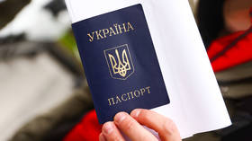Ukrainians in Poland ‘queuing for passports’ (PHOTOS)