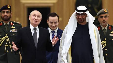 Russian President Vladimir Putin and President of the United Arab Emirates Sheikh Mohamed bin Zayed Al Nahyan in Abu Dhabi on December 6, 2023
