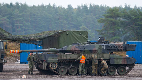 Most German tanks given to Ukraine no longer working – lawmaker — RT World News