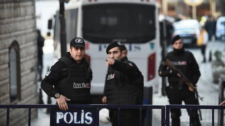 Türkiye arrests suspected Israeli spies — RT World News