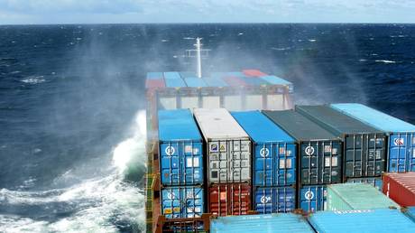 Unruhen im Roten Meer lassen die Frachtraten in die Höhe schießen – Medien – RT Business News