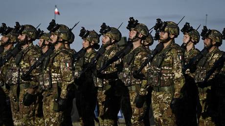 Italien fordert europäische Armee – RT World News