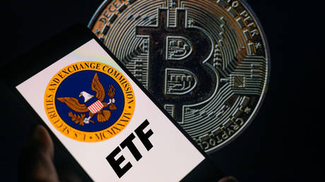 US regulator ‘hack’ causes Bitcoin whiplash — RT World News