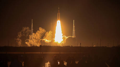 NASA postpones launch of much-hyped new rockets — RT World News