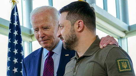 US President Joe Biden and Ukraine's President Volodymyr Zelensky.