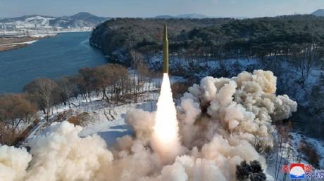 North Korea test-fires new hypersonic missile — RT World News