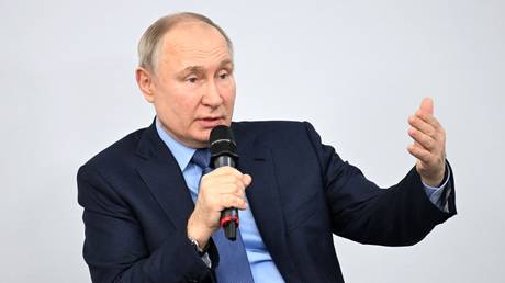 Der Ukraine-Konflikt begann 2008 – Putin – RT Russland und die ehemalige Sowjetunion