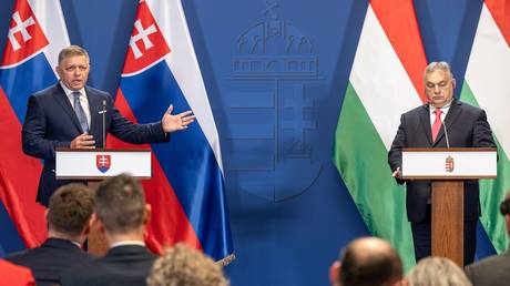 Prime Ministers Robert Fico (L) and Viktor Orban of Slovakia and Hungary during a joint news conference on January 16, 2024 in Budapest.