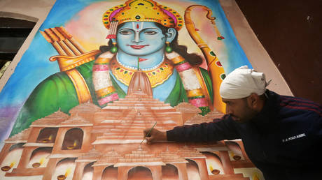 Индия тратит миллиарды перед масштабной храмовой церемонией в городе лорда Рама — RT India