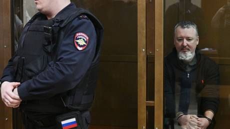 Ex-Donbass-Kommandeur zu vierjähriger Haftstrafe verurteilt – RT Russland und ehemalige Sowjetunion