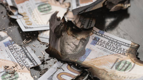 Все больше стран рассматривают возможность отказа от доллара – Москва — RT Business News