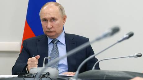 Путин хочет новую «элиту» в России — RT Россия и бывший Советский Союз