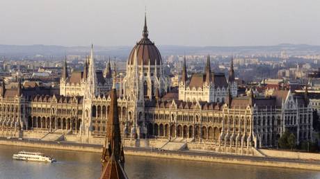 EU has plan to sabotage Hungary’s economy over Ukraine – FT