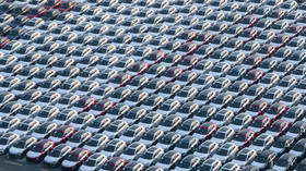 Car sales in Russia give China edge over Japan