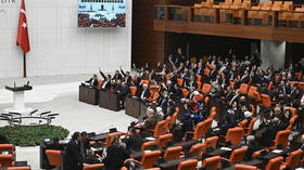 Turkish MPs approve new NATO expansion